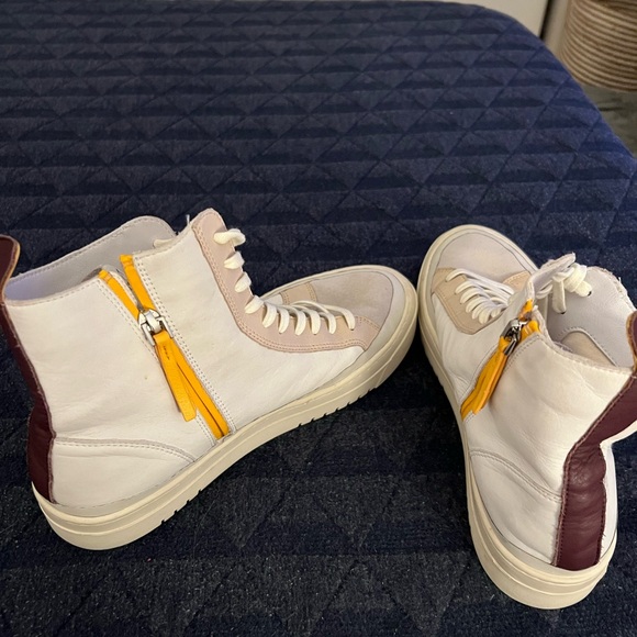 Oncept Lisbon high top sneakers. Size 10. EUC. - Picture 5 of 9